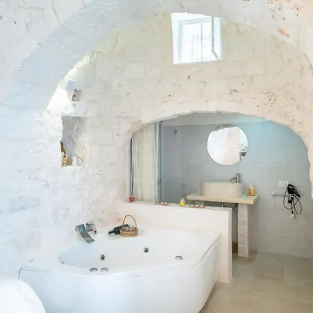Trullo Septis In * Ostuni